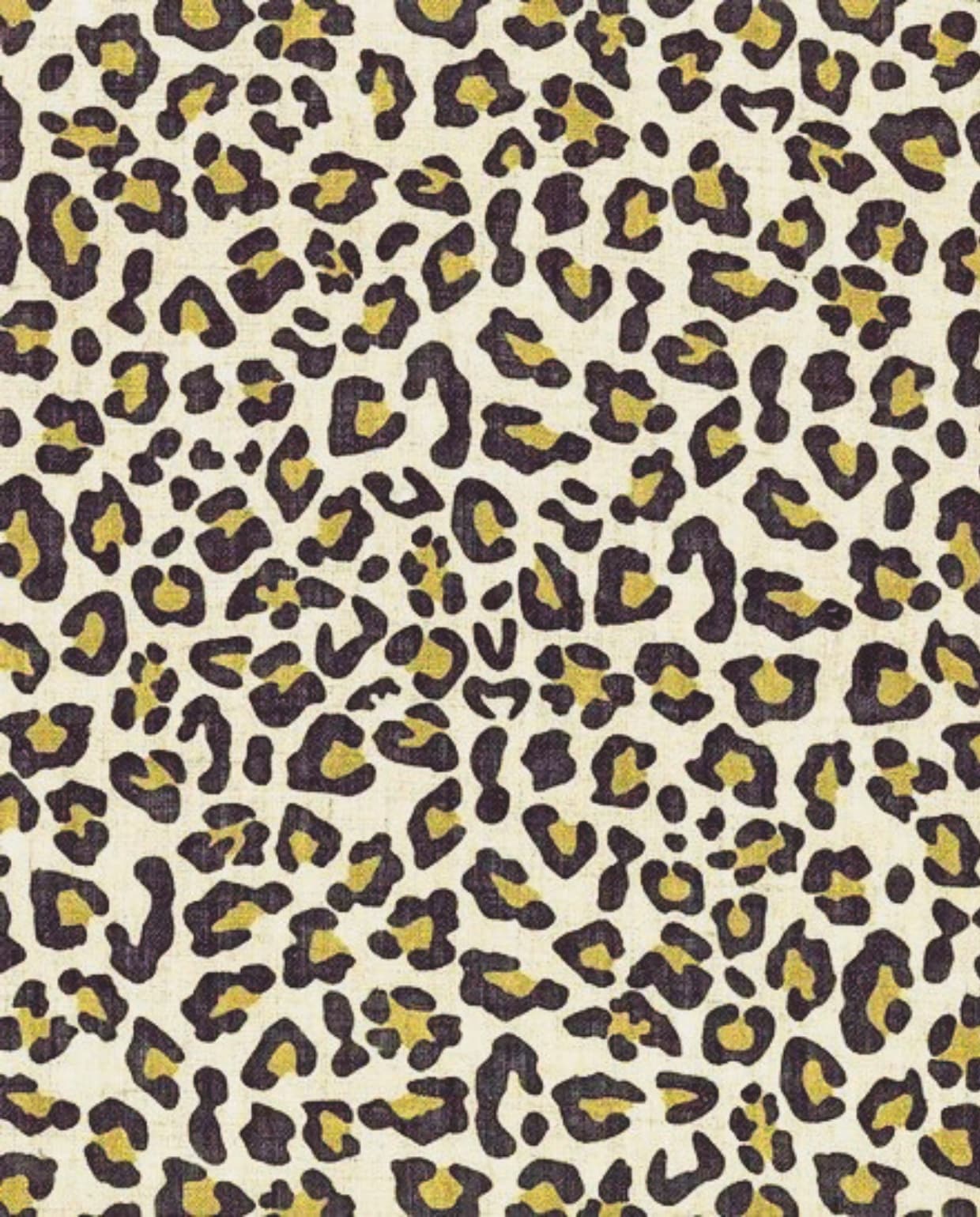 Stof luipaardprint Léo, linnen, 132 cm breed, prijs op aanvraag. casamance.com Stijlvol Wonen 9-2025 | fotografie Jean Marc Palisse | tekst Christine Christine van der Hoff