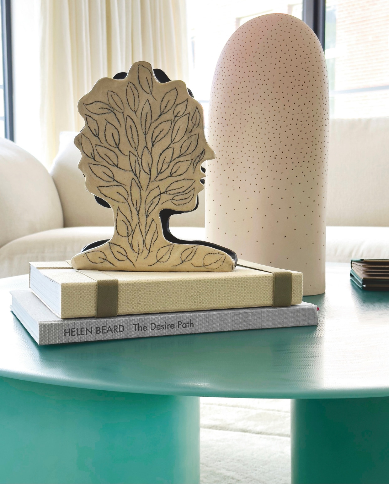 Salontafel New Wave van Lukas Cober. Stijlvol wonen 9-2025 | fotografie Kasia Gatkowska