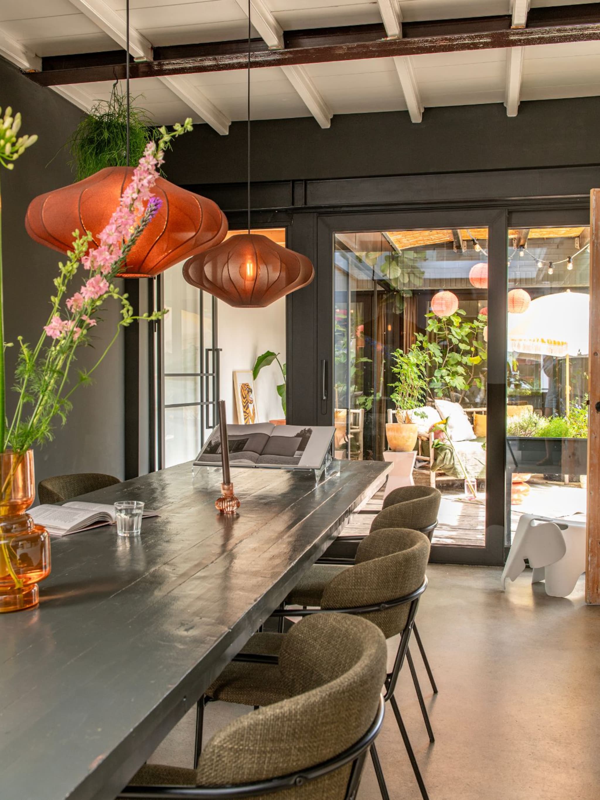 binnenkijken patio midden in huis