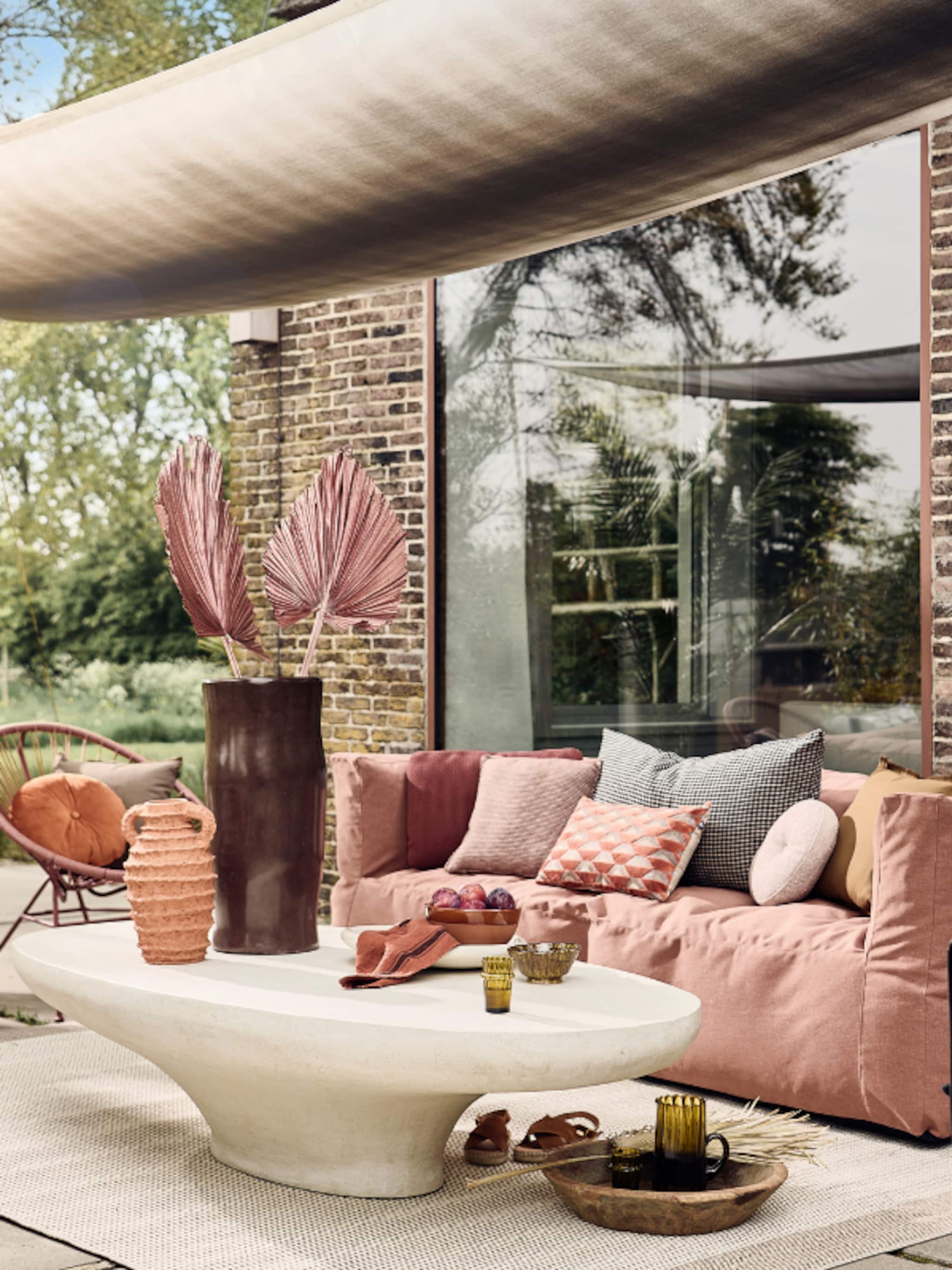 tuinhoppen 5 essentials om verschillende knusse hoeken in de tuin te creeren
